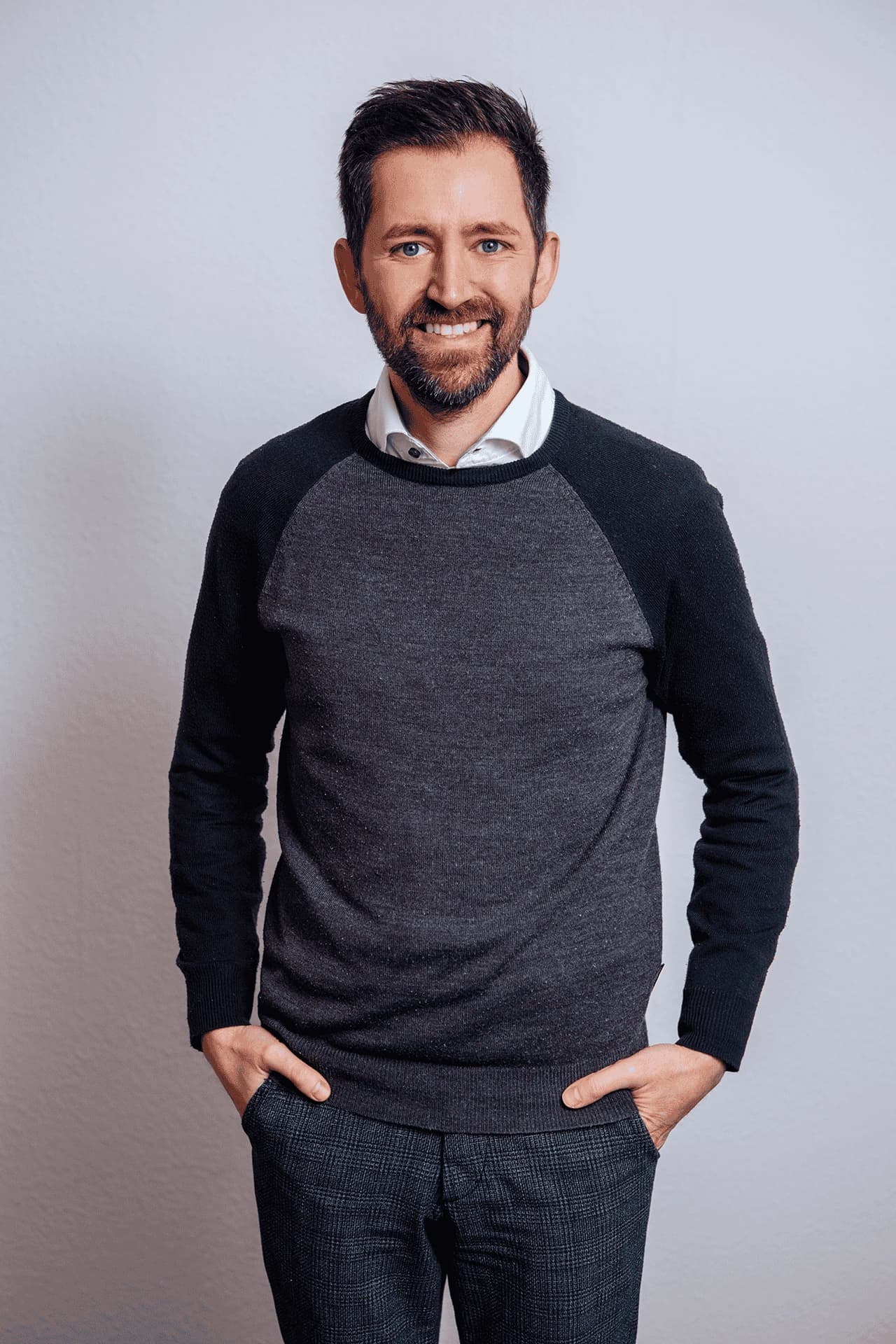 Erstverwaltung Bauträger Ruhrgebiet – Portrait Vittorio Peckhaus, Geschäftsentwicklung und Erstkontakt Bauträger | Immo-Business GmbH Essen Erstverwaltung Bauträger Ruhrgebiet – Portrait Vittorio Peckhaus, Geschäftsentwicklung und Erstkontakt Bauträger